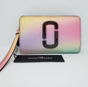 Marc Jacobs Snapshot Airbrush compact wallet